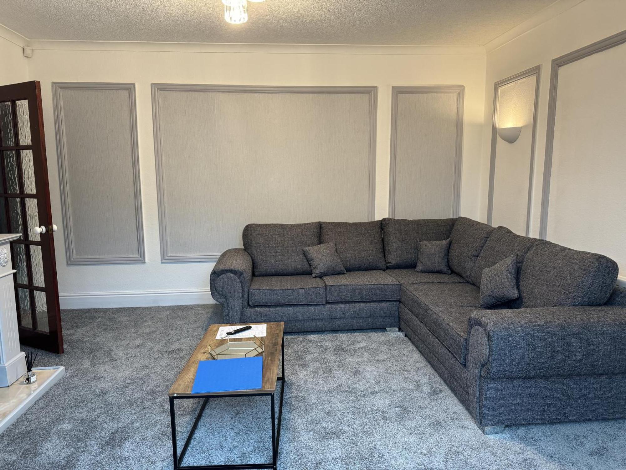 Huge 9 Bed Property Sleeps 17, Near Nec, City Centre, Hs2 Birmingham Zewnętrze zdjęcie