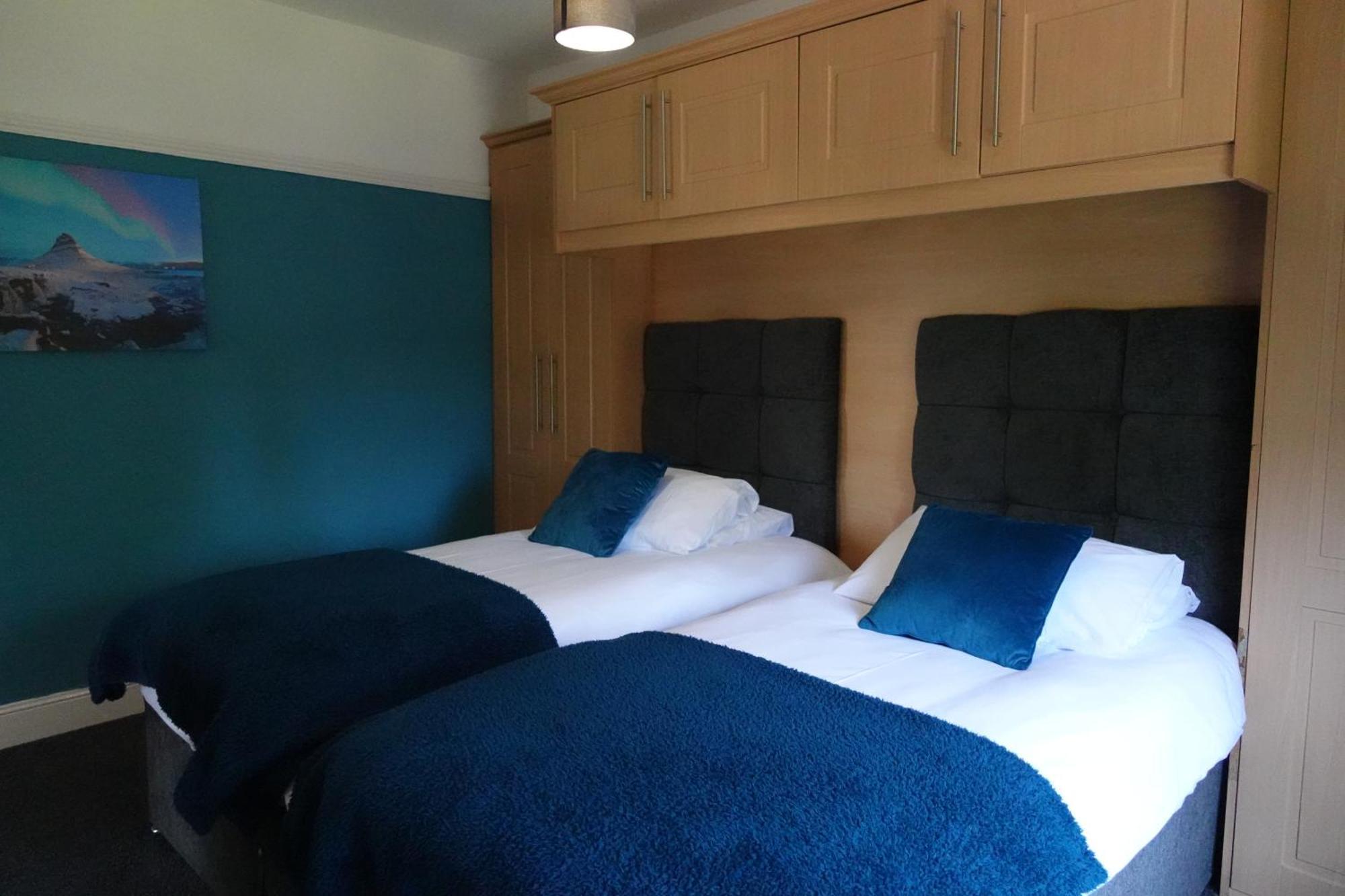 Huge 9 Bed Property Sleeps 17, Near Nec, City Centre, Hs2 Birmingham Zewnętrze zdjęcie