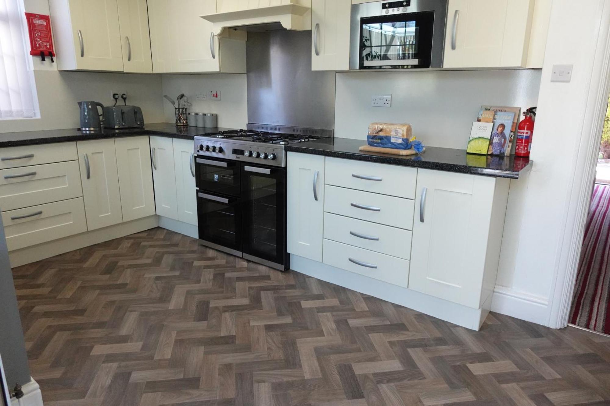 Huge 9 Bed Property Sleeps 17, Near Nec, City Centre, Hs2 Birmingham Zewnętrze zdjęcie