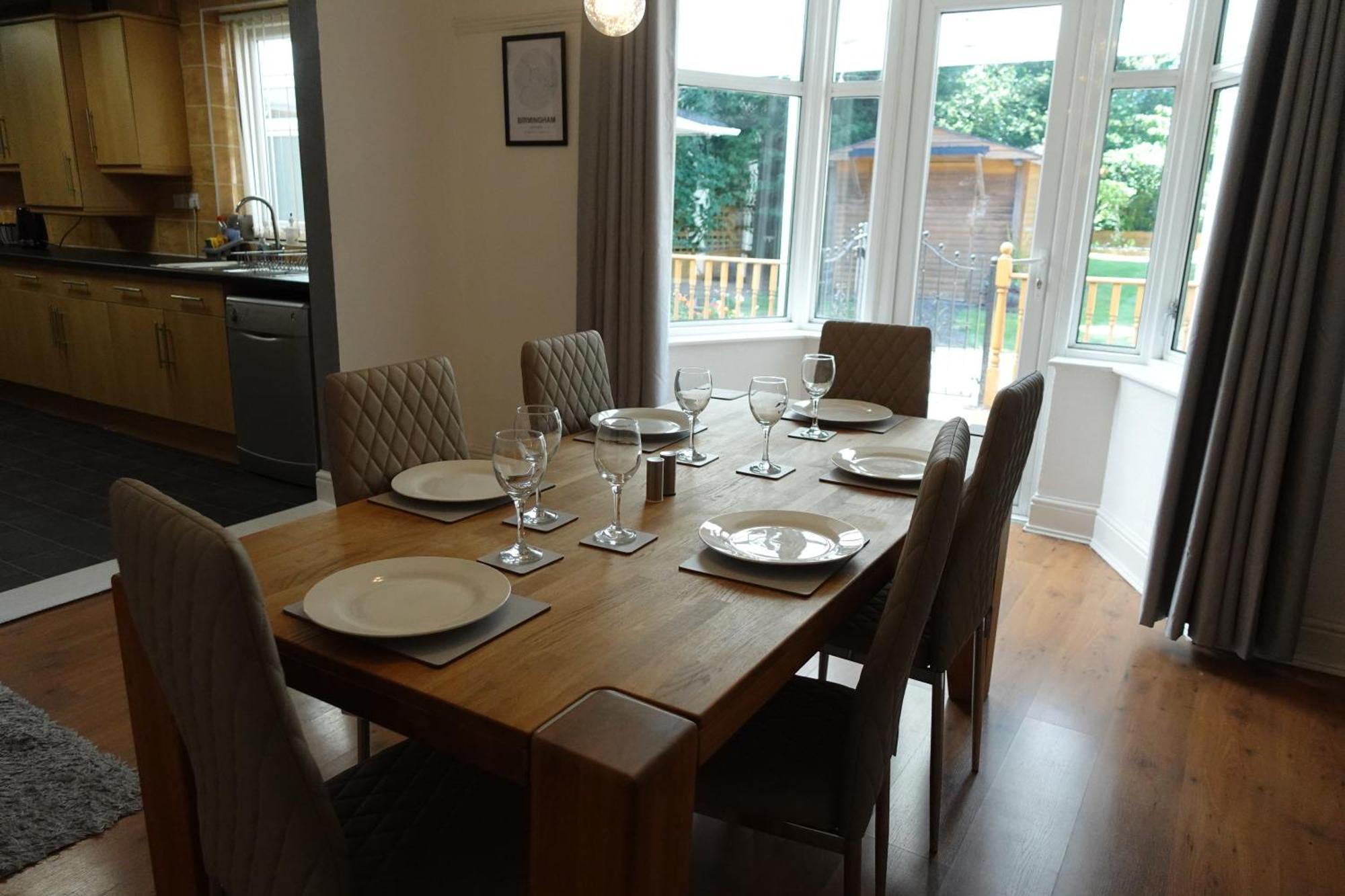 Huge 9 Bed Property Sleeps 17, Near Nec, City Centre, Hs2 Birmingham Zewnętrze zdjęcie